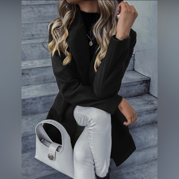 Elegant Lapel Collar Double Breasted Overcoat - Picture 3 of 7